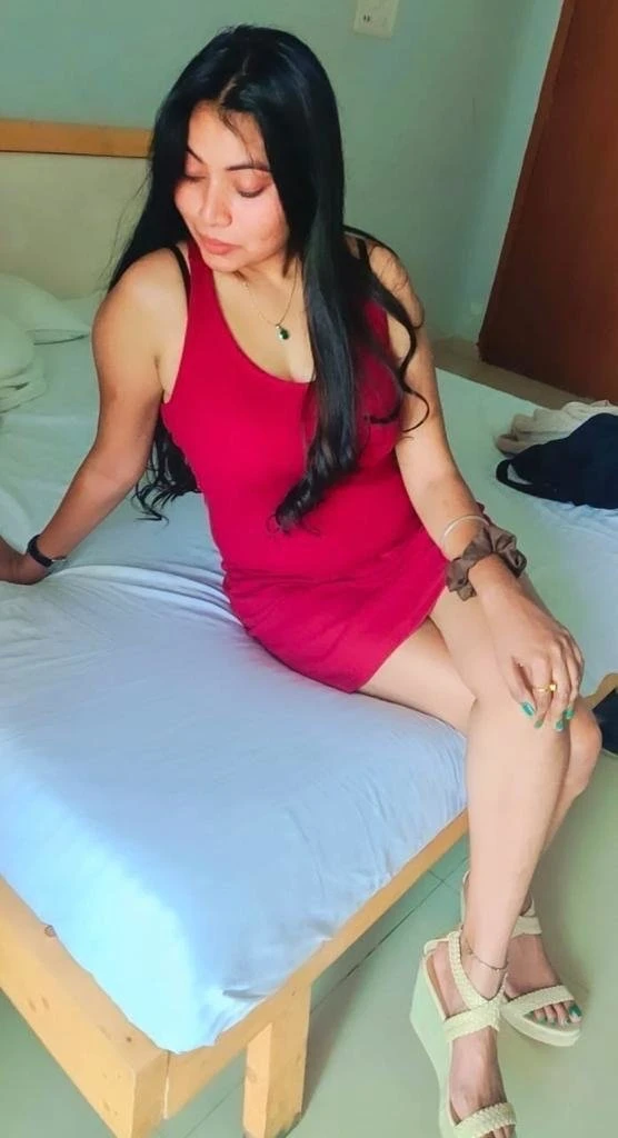 Esha (Just Arrived) – Indian escort in Chennai — 3 / 4