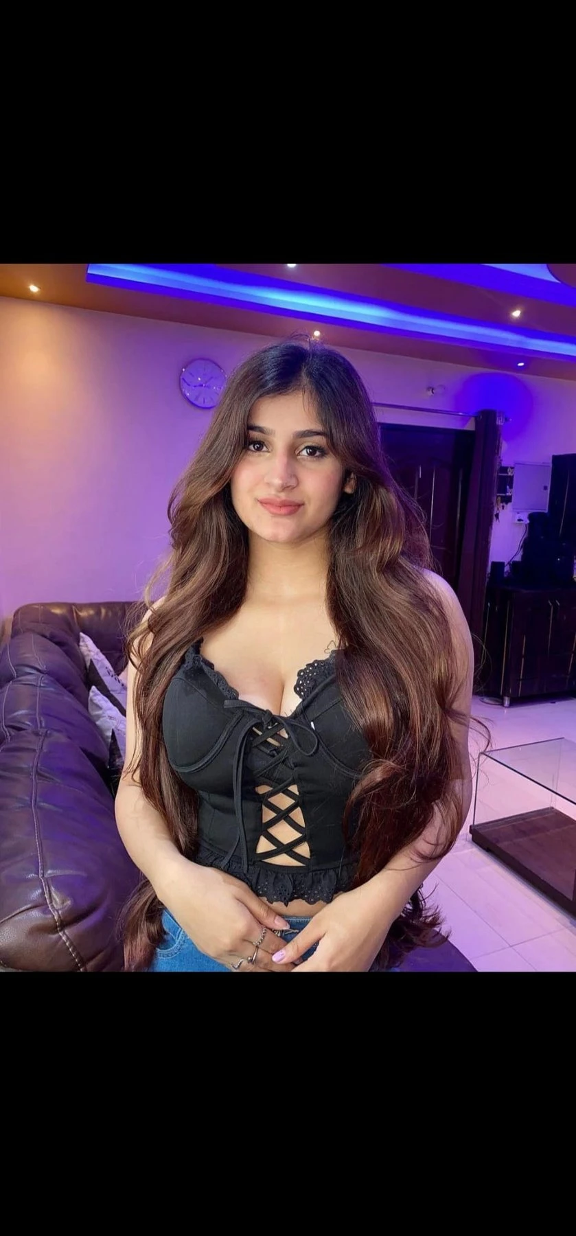 Vanshika Passionate Gif, Eacort – Indian escort in Chennai — 3 / 4