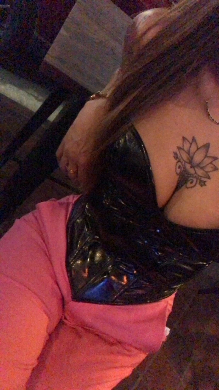 Samantha – Filipino escort in Hong Kong — 5 / 11