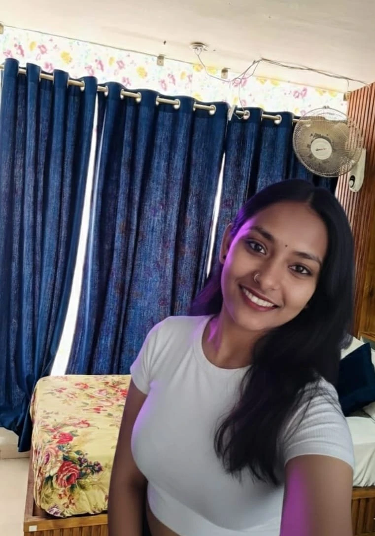 Joya independent sexy, meet&cam – Indian escort in Ahmedabad — 5 / 6