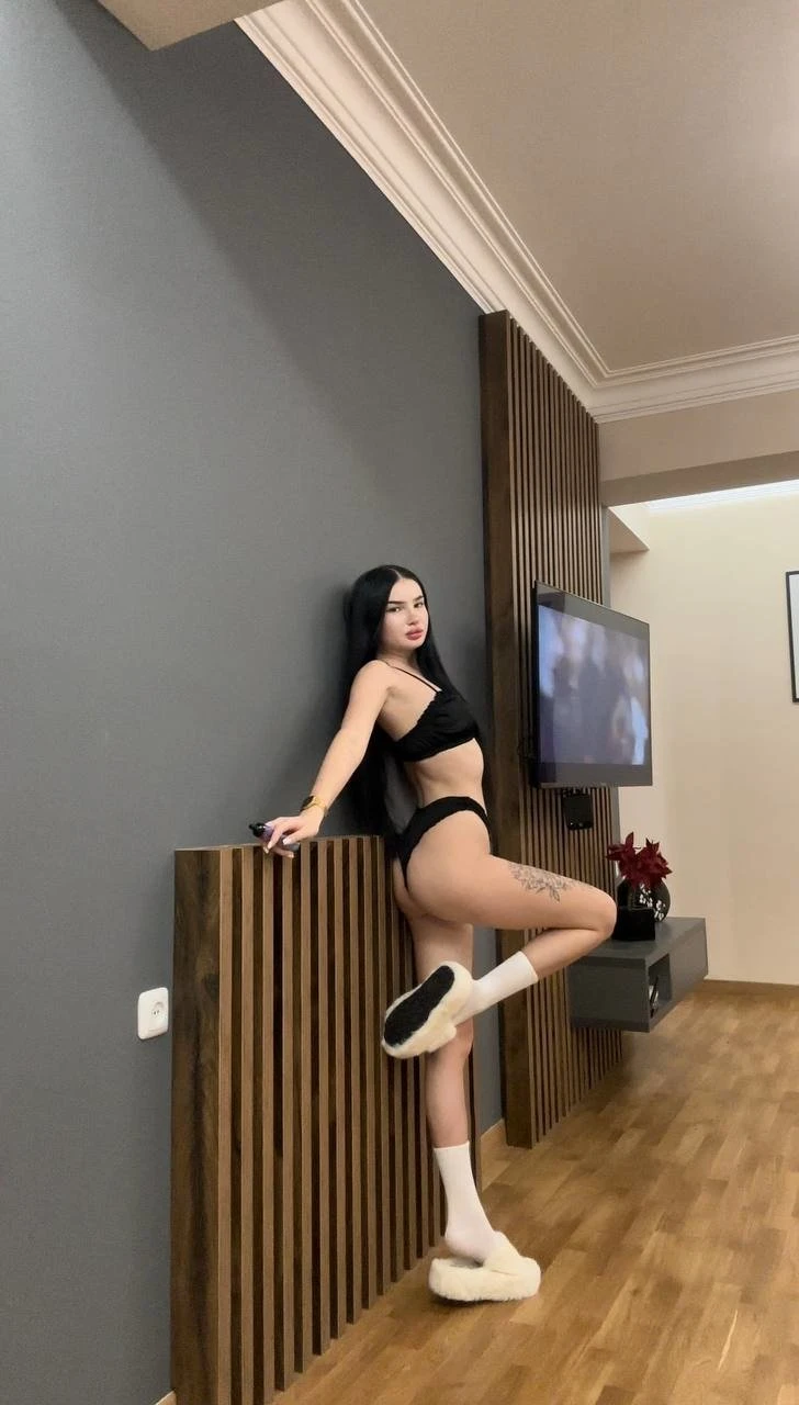 Eva – Belarusian escort in Yerevan — 10 / 11