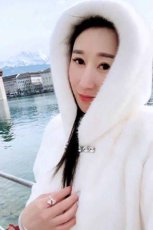 Amanda – Taiwanese escort in Hong Kong — 3 / 6