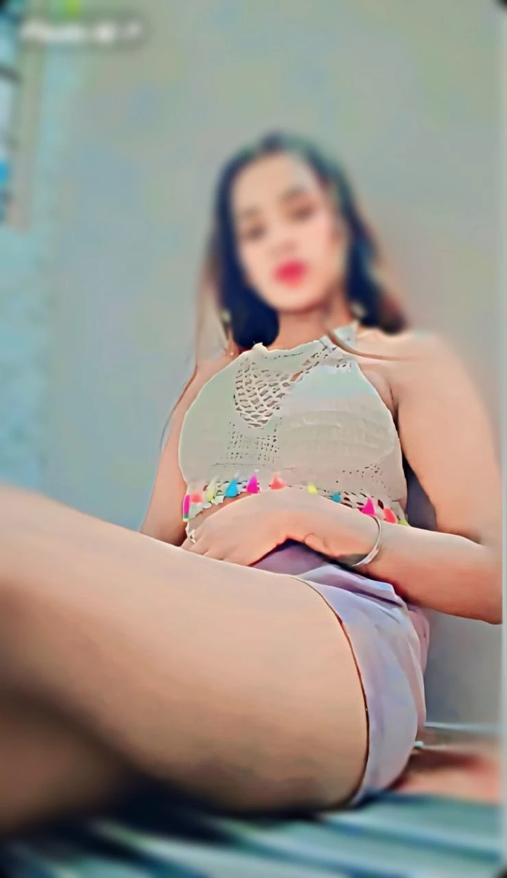 Priya Gill – Indian escort in Bangalore — 2 / 3