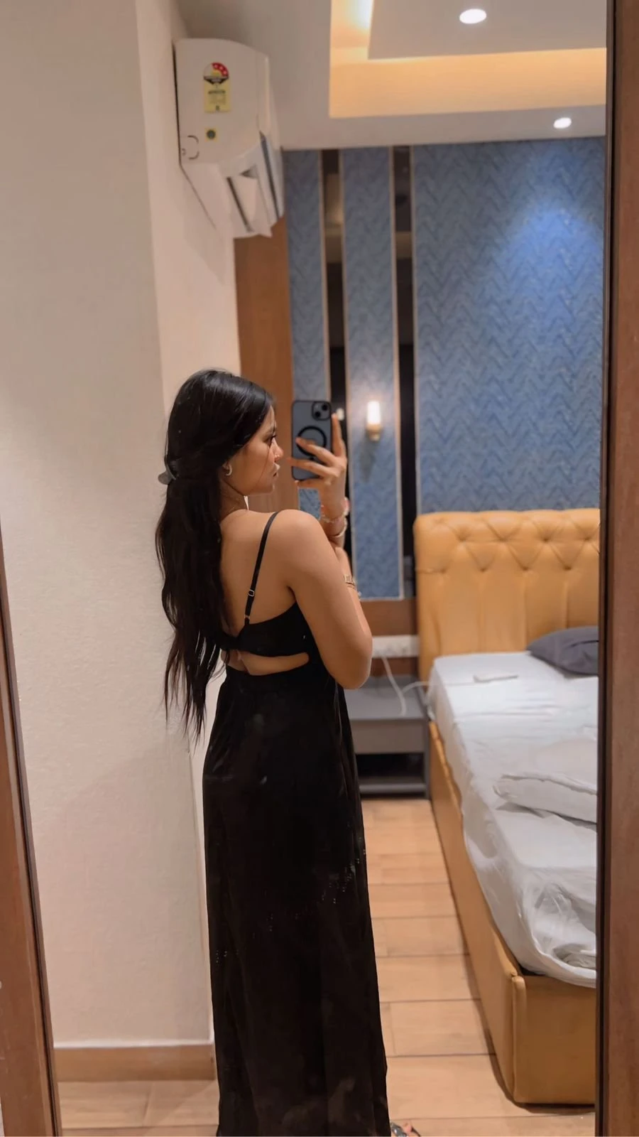 Aliya Roy – Indian escort in Ahmedabad — 4 / 12