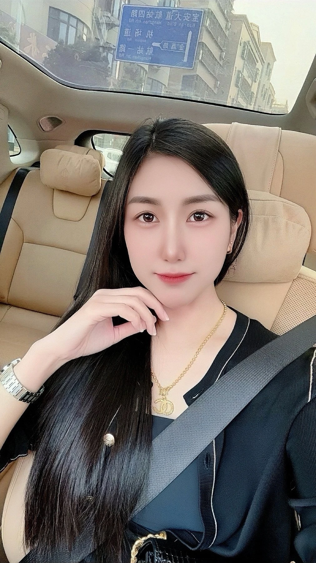 Punpun – Thai escort in Hong Kong — 3 / 6