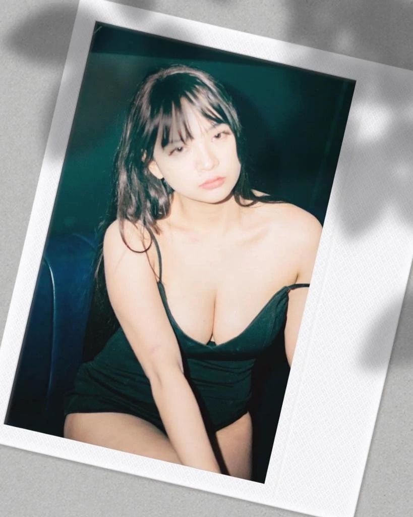 Ash – Japanese escort in Hong Kong — 3 / 6
