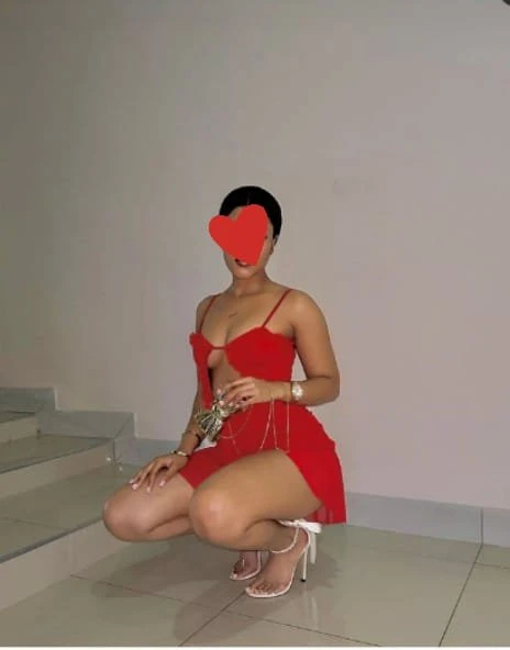 Sopy 81189//24794 – South African escort in Bangalore — 3 / 5
