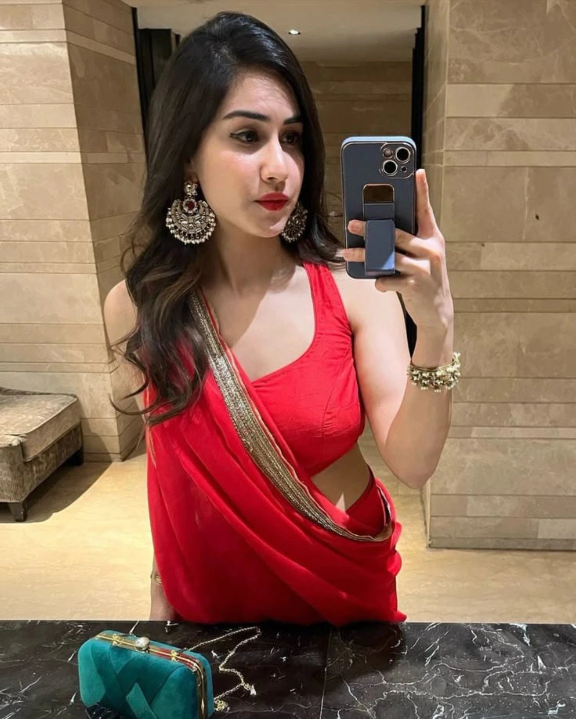 Kavya – escort in Bangalore — 2 / 3