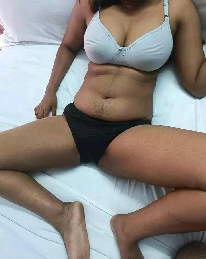 TAMIL GIRLS AND CELEBRITY & MODELS – Indian escort in Chennai — 5 / 15
