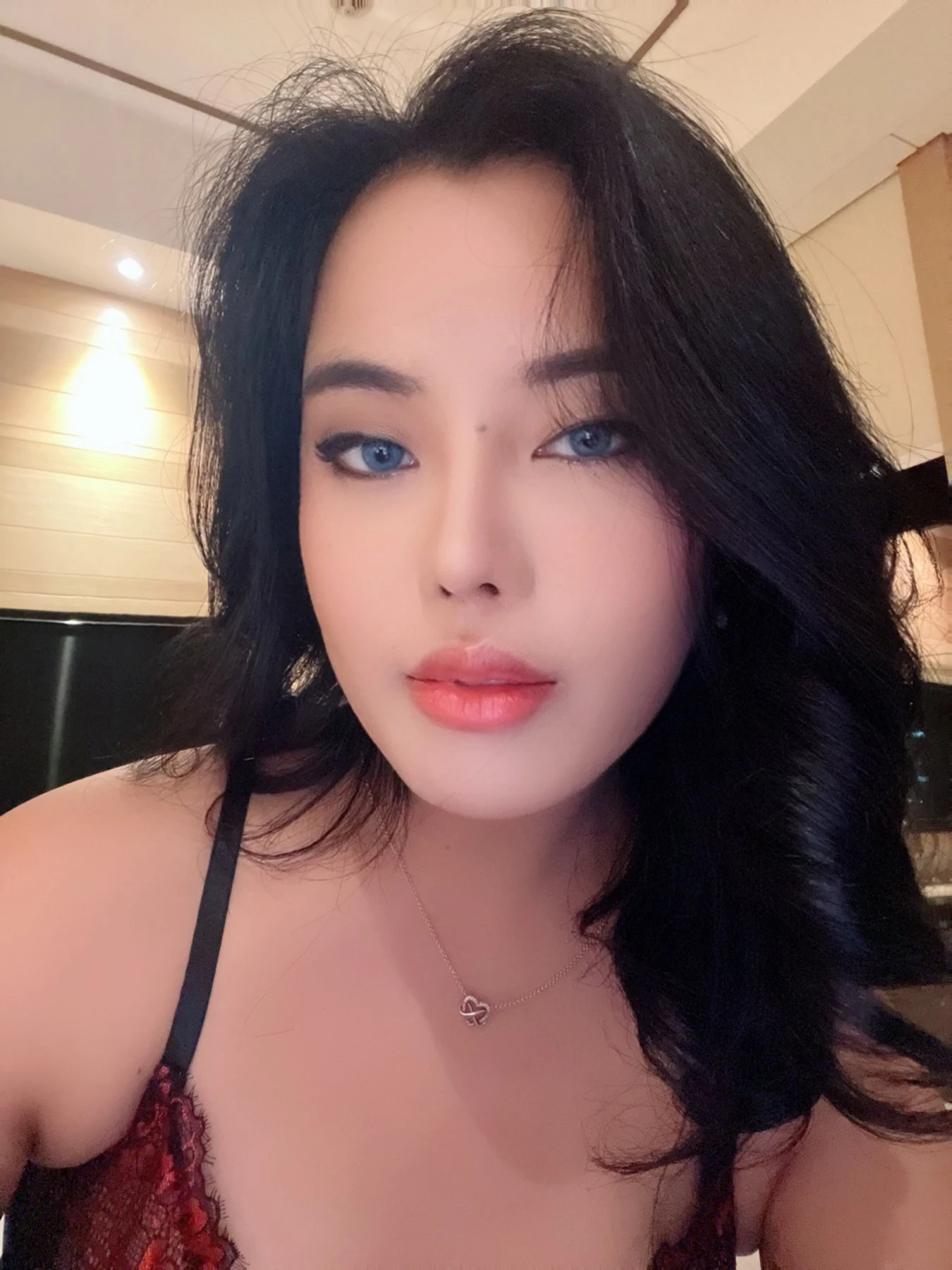Candy kazhaktan – Kazakhstani escort in Hong Kong — 20 / 23