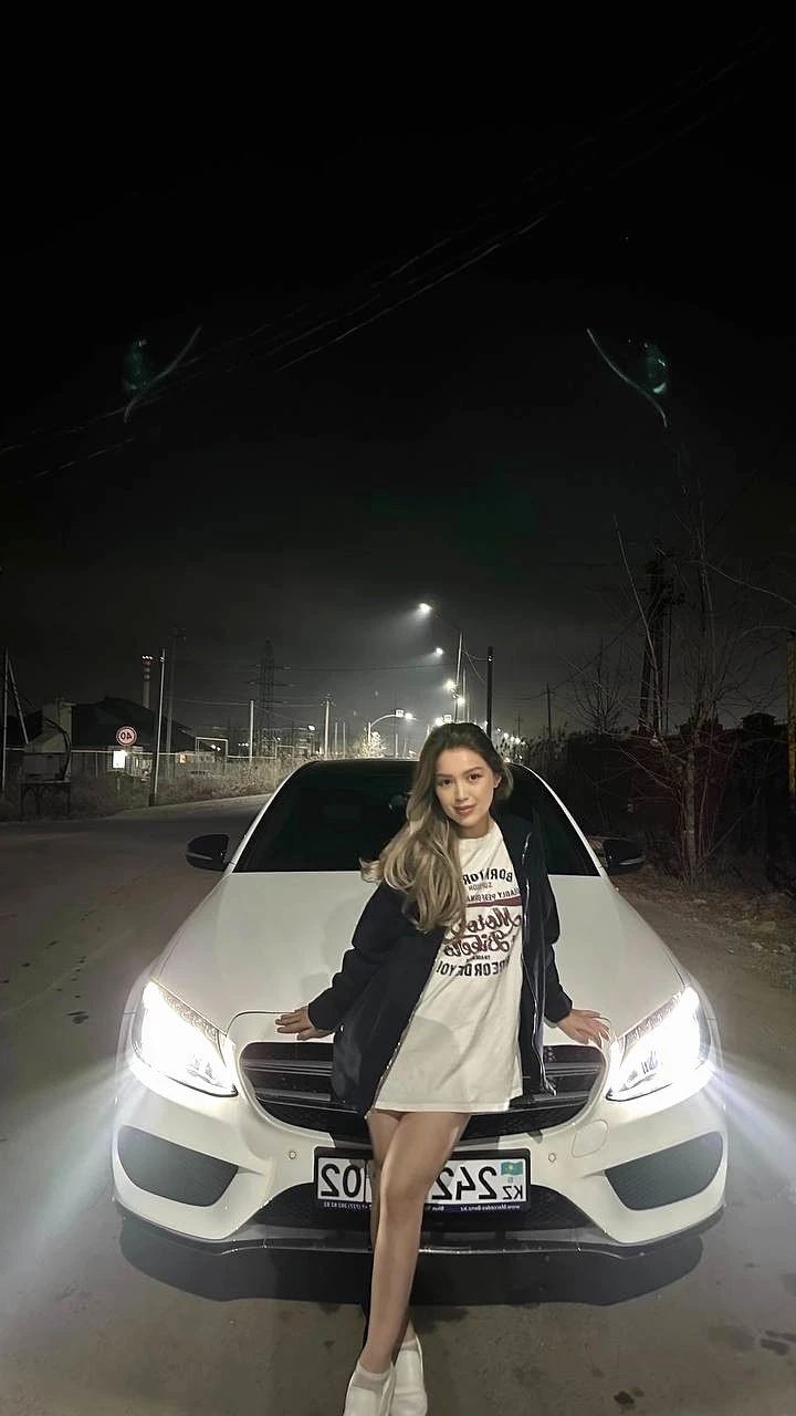 Amira Naughty Kitten – Kazakhstani escort in Hong Kong — 9 / 12
