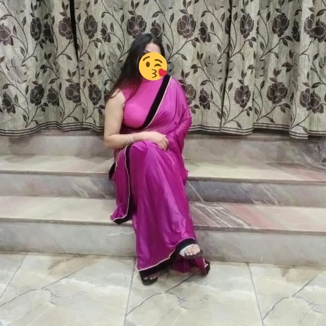 Navleen Kaur – escort in Chandigarh — 4 / 6