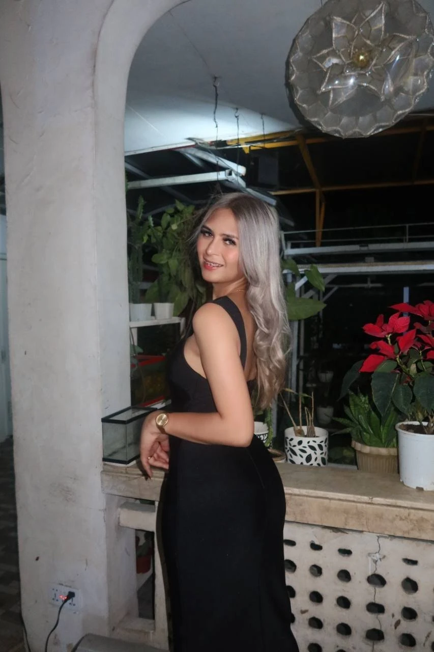 Camshow Available! – Australian escort in Ahmedabad — 23 / 25