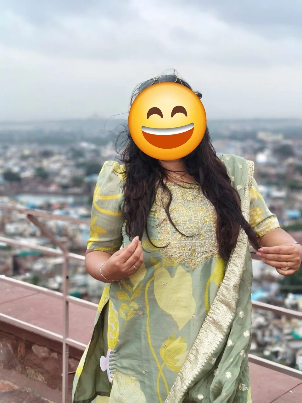 Krithi – Indian adult performer in Bangalore — 2 / 3
