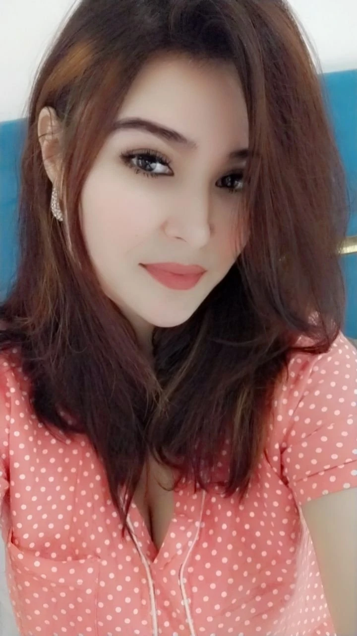 Mahi 𝟖𝟎𝟎𝟔𝟖𝟓𝟔𝟖𝟓𝟖 – American escort in Dehradun, Uttarakhand — 14 / 31