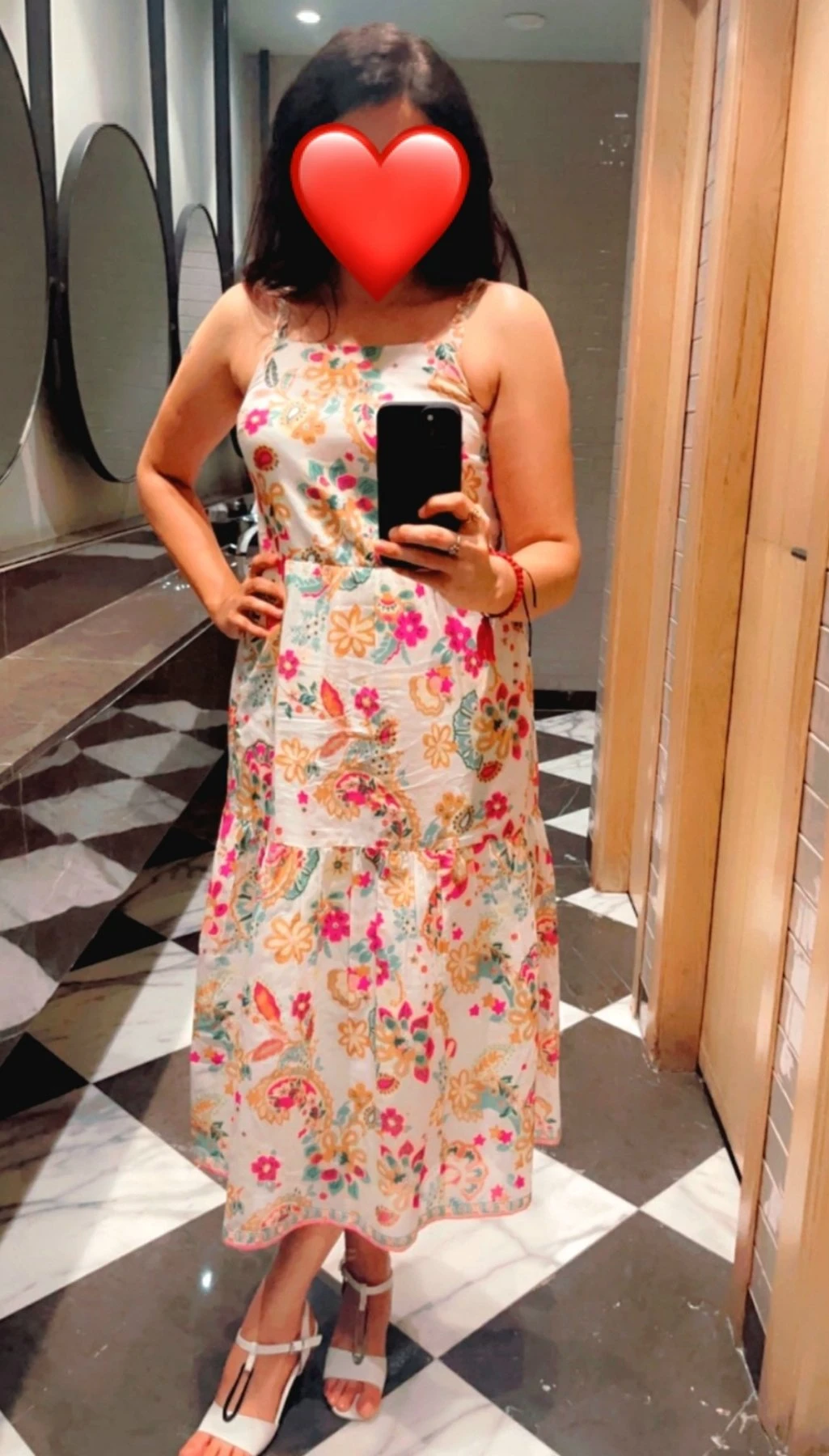 Sonia Singh Cam and Real Meet – Indian escort in Gurgaon — 6 / 8