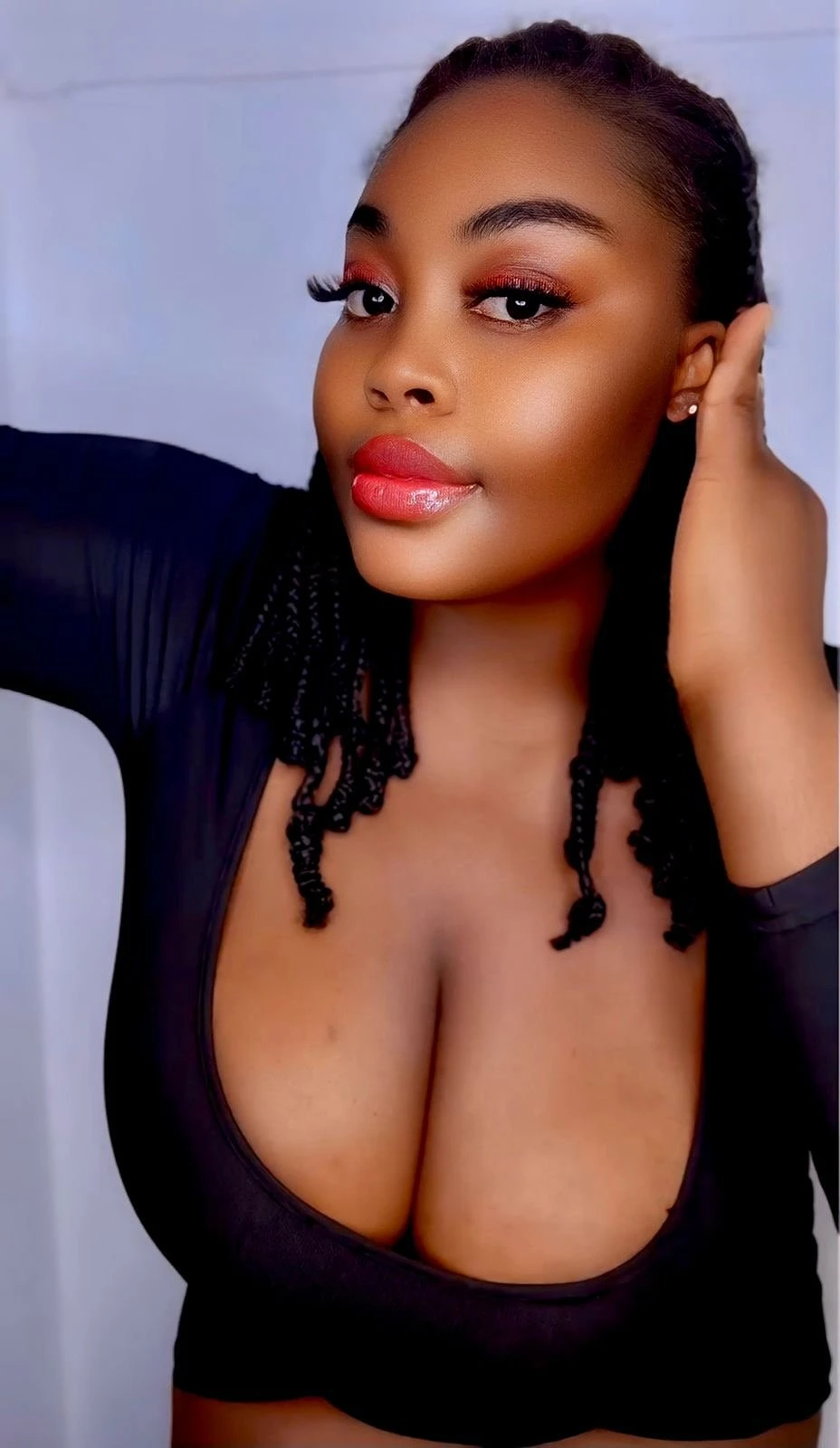 African Barbie Damsel +91//961255//2965 – Ghanaian escort in Gurgaon — 3 / 5