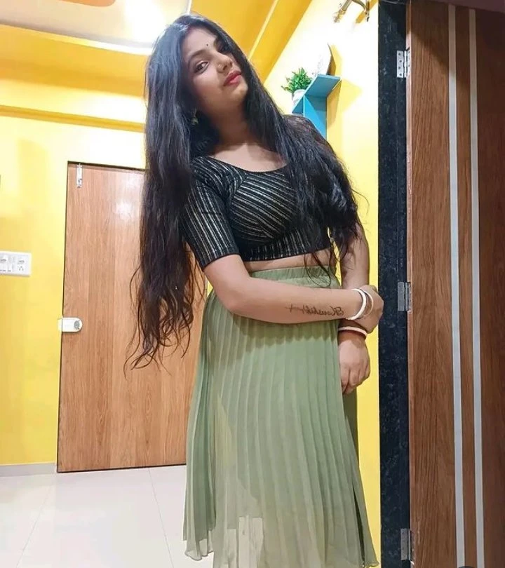 Shivani – Indian escort in Bangalore — 2 / 3