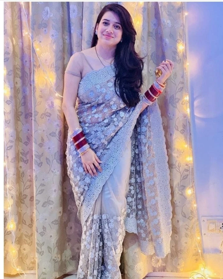 Khushi – Indian escort in Bangalore — 1 / 2