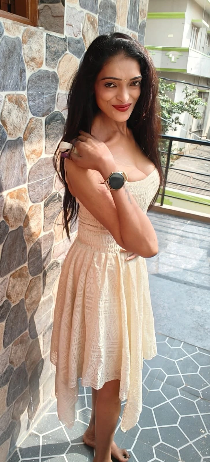 Kavya – Indian escort in Bangalore — 7 / 9