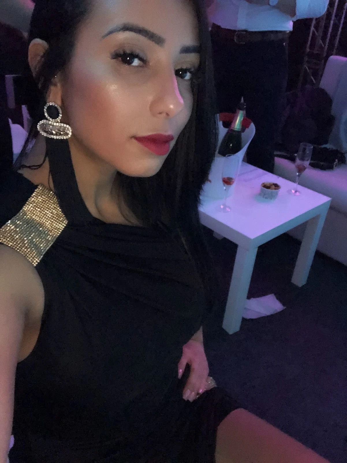 Anitta Brazilian – Brazilian escort in Hong Kong — 7 / 11
