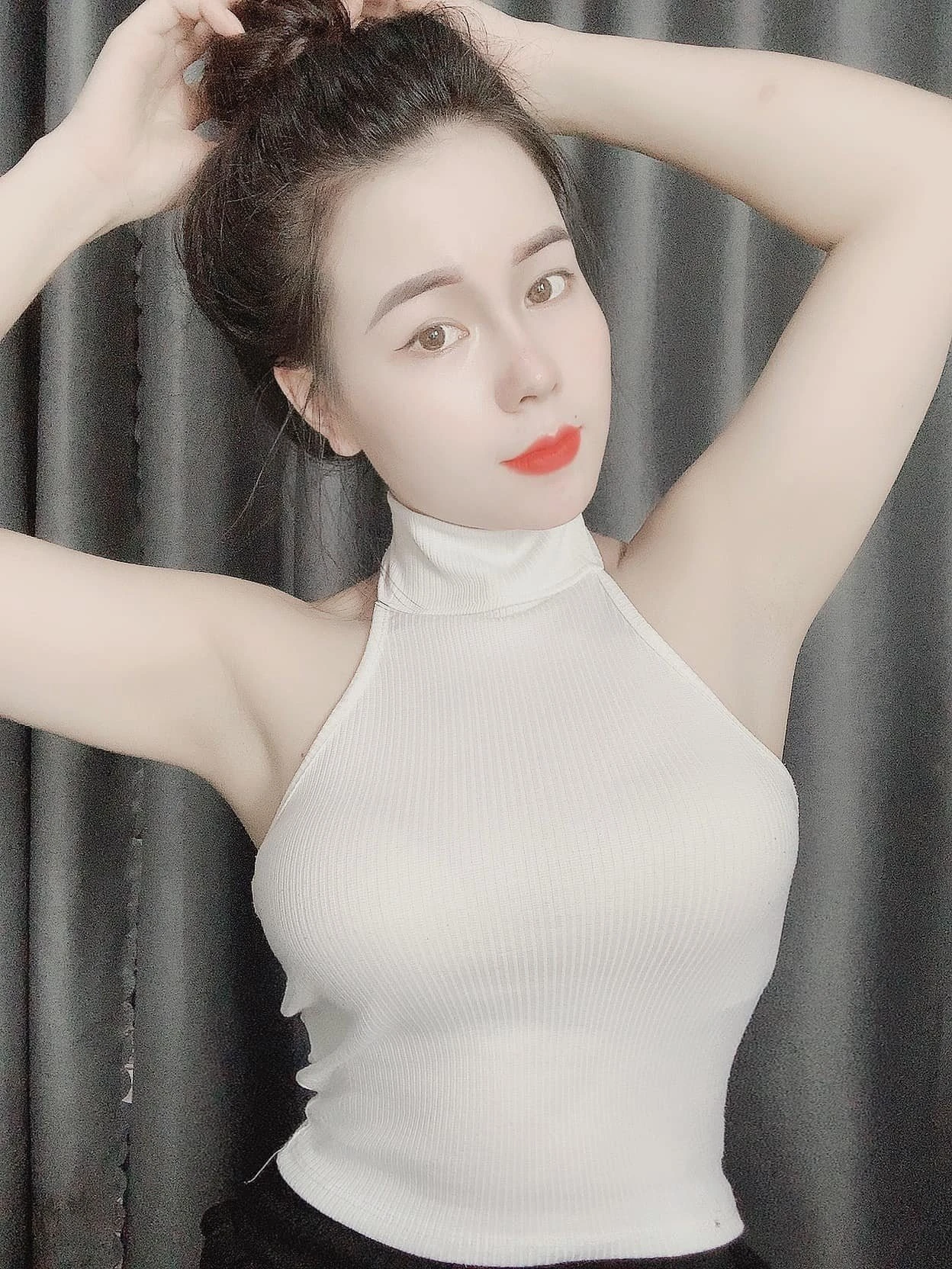 Linh – Vietnamese escort in Bangalore — 3 / 5