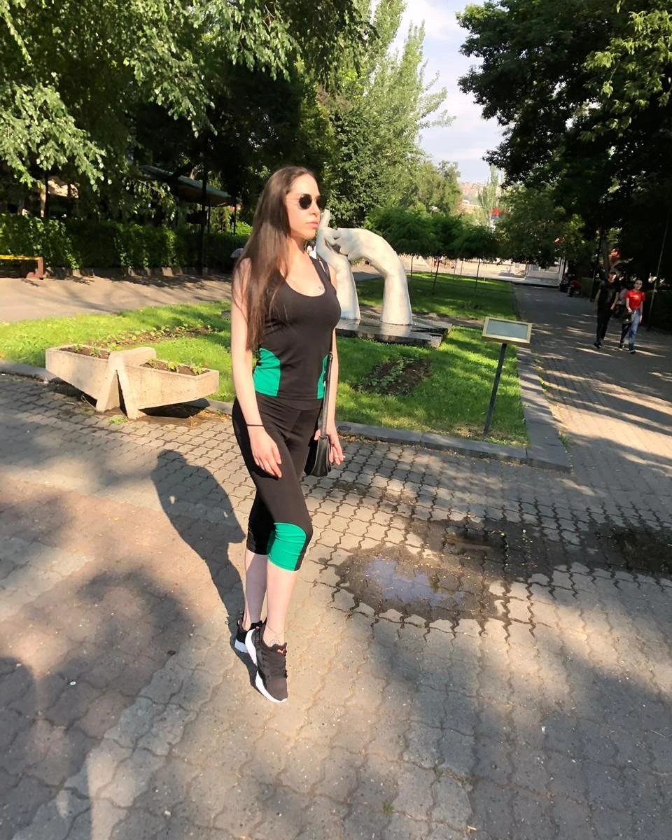 Scarlette – Georgian escort in Yerevan — 5 / 9