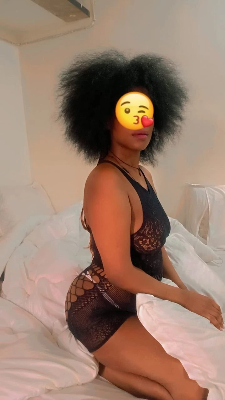 Joselyn Hot Girl in Whitefield – escort in Bangalore — 3 / 5