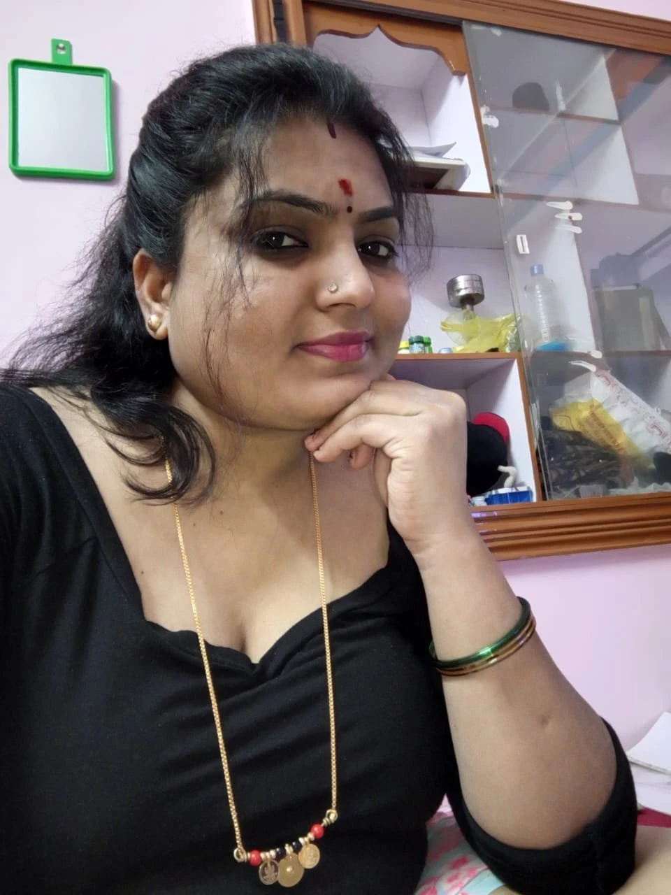 Divyasree – Indian escort in Bangalore — 2 / 4