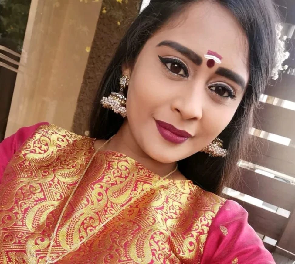 Shivani – escort in Bangalore, Escort, Banga