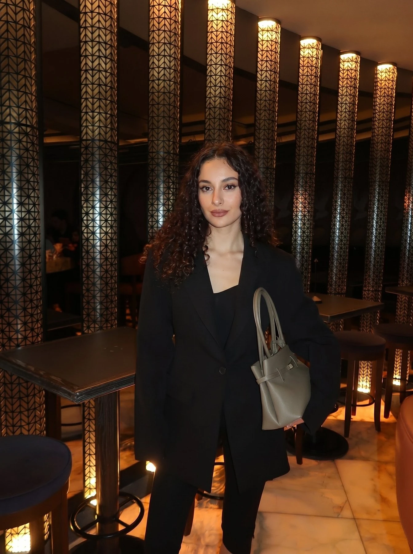 Anetta Instantly Wet – Belarusian escort in Hong Kong — 3 / 7