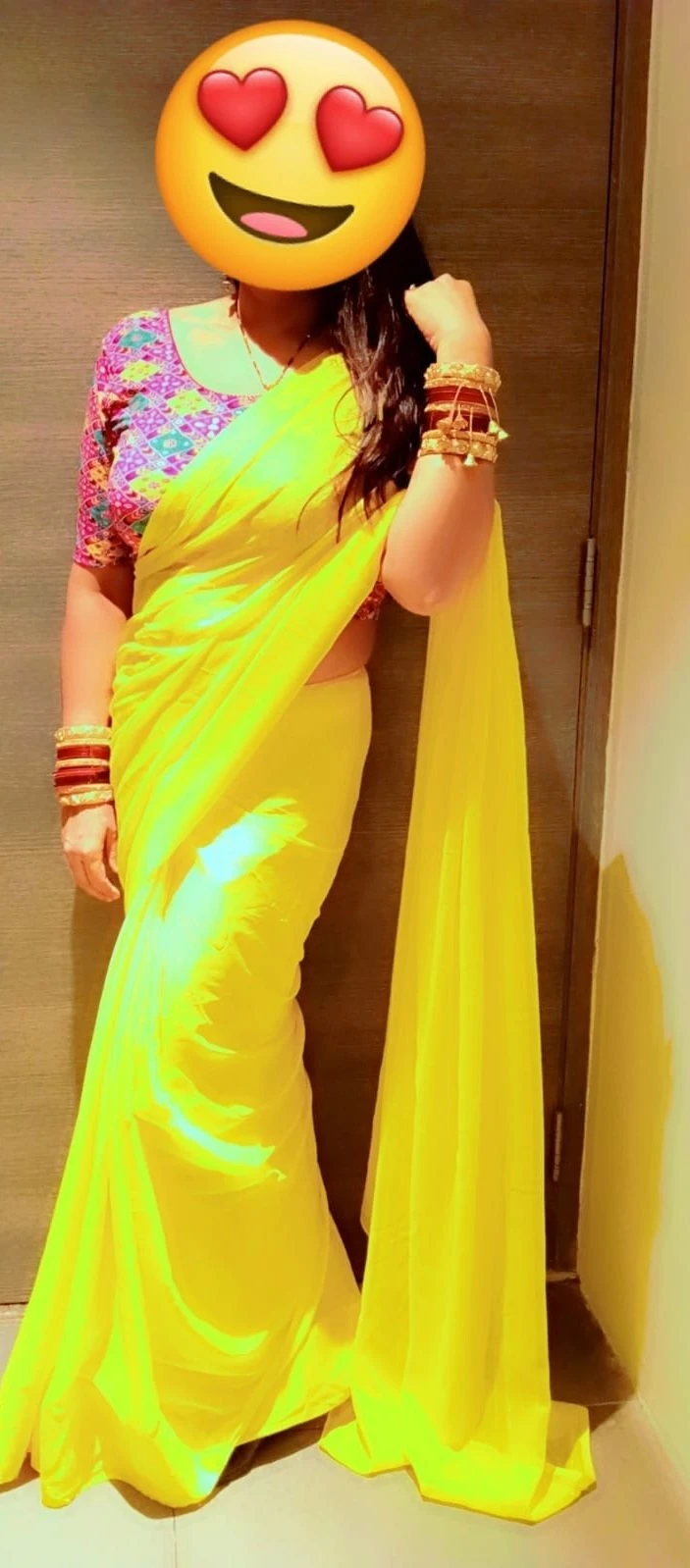 Pooja Married Housewife – Indian escort in Gurgaon — 3 / 11