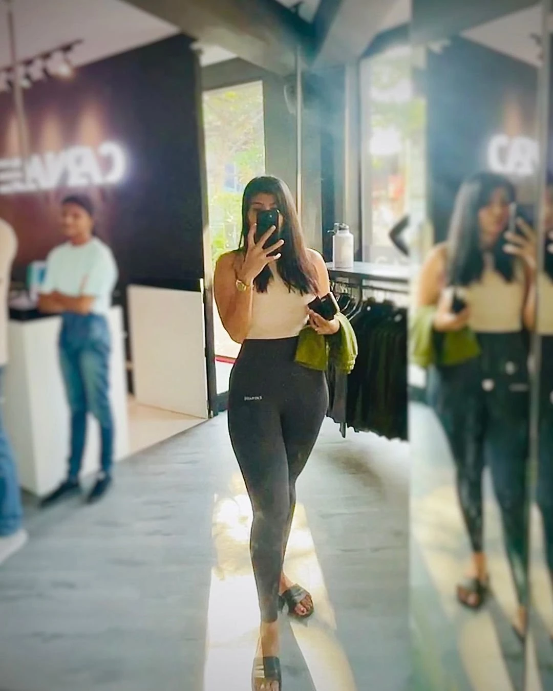 Akansha Arora – Indian escort in Chandigarh — 1 / 3