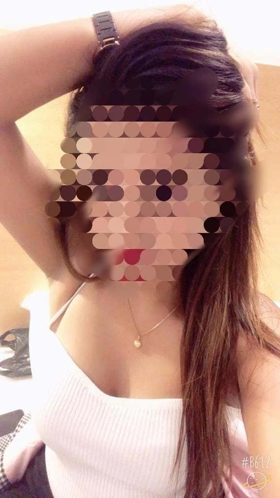 Milky Camshow & Online Service – Indian escort in Candolim, Goa — 4 / 6