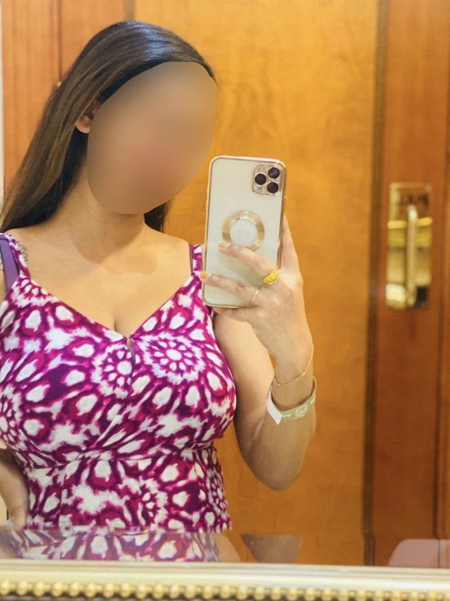 Supriya providing genuine cam show – Indian escort in Bangalore, Escort, Banga
