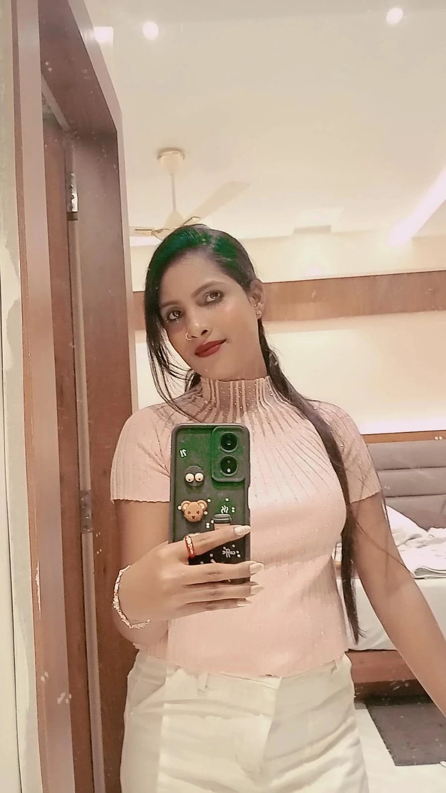 Kritika Sharma 🤍 12 – Indian escort in Bangalore — 3 / 4