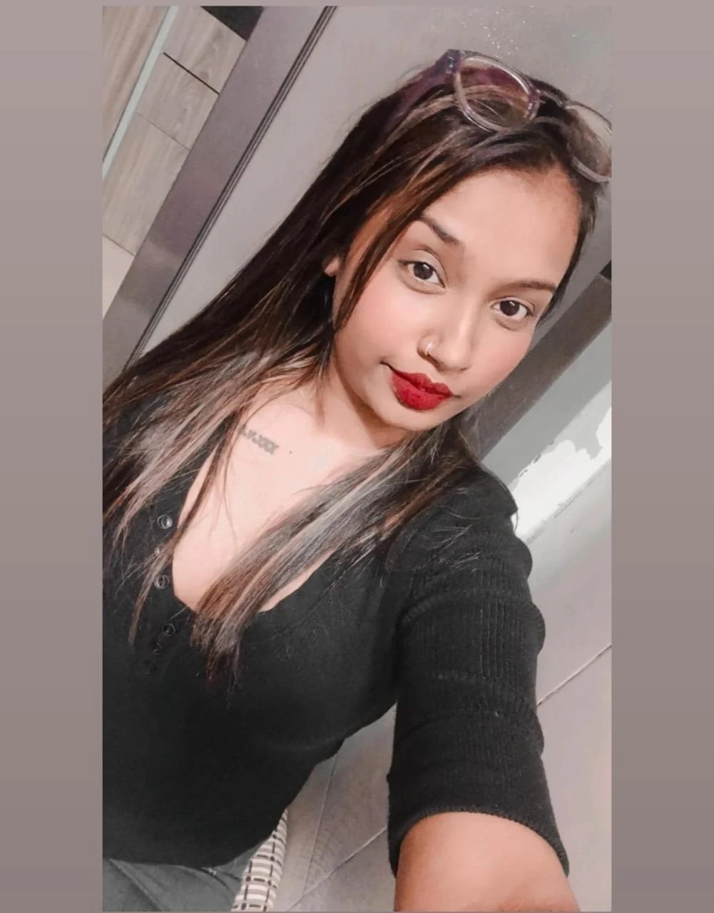 Soni Here Real Meet and Cam Show – Indian escort in Chennai — 1 / 3