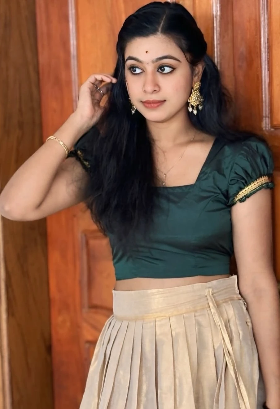 Vip Escort Service Manisha – Indian escort in Chennai — 2 / 4