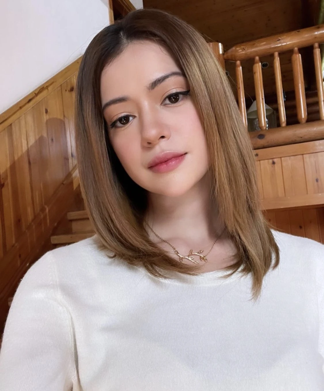 Dahlia – escort in Hong Kong — 3 / 4