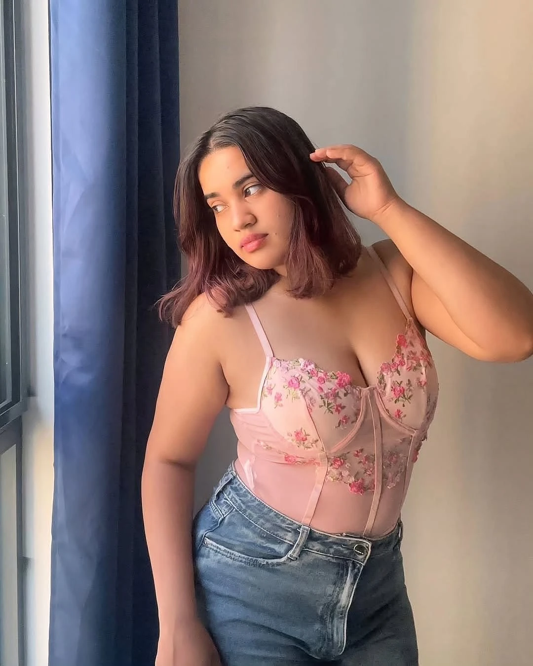 Ayesha (Meeting & Cam Session) Available – Indian escort in Ahmedabad — 1 / 6