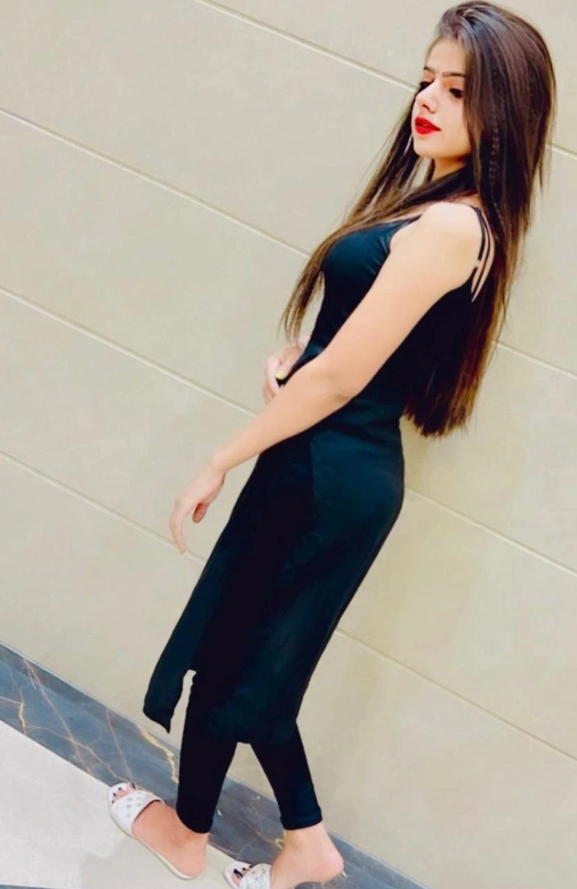 CASH PAYMENT VIP CALL GIRLS – Indian escort in Ahmedabad — 5 / 8