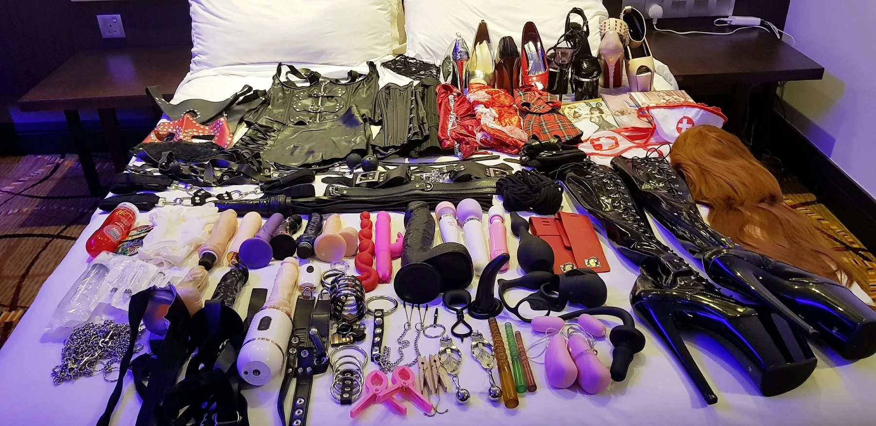 Wet...wild... and kinky filipina – Filipino escort in Hong Kong — 8 / 15