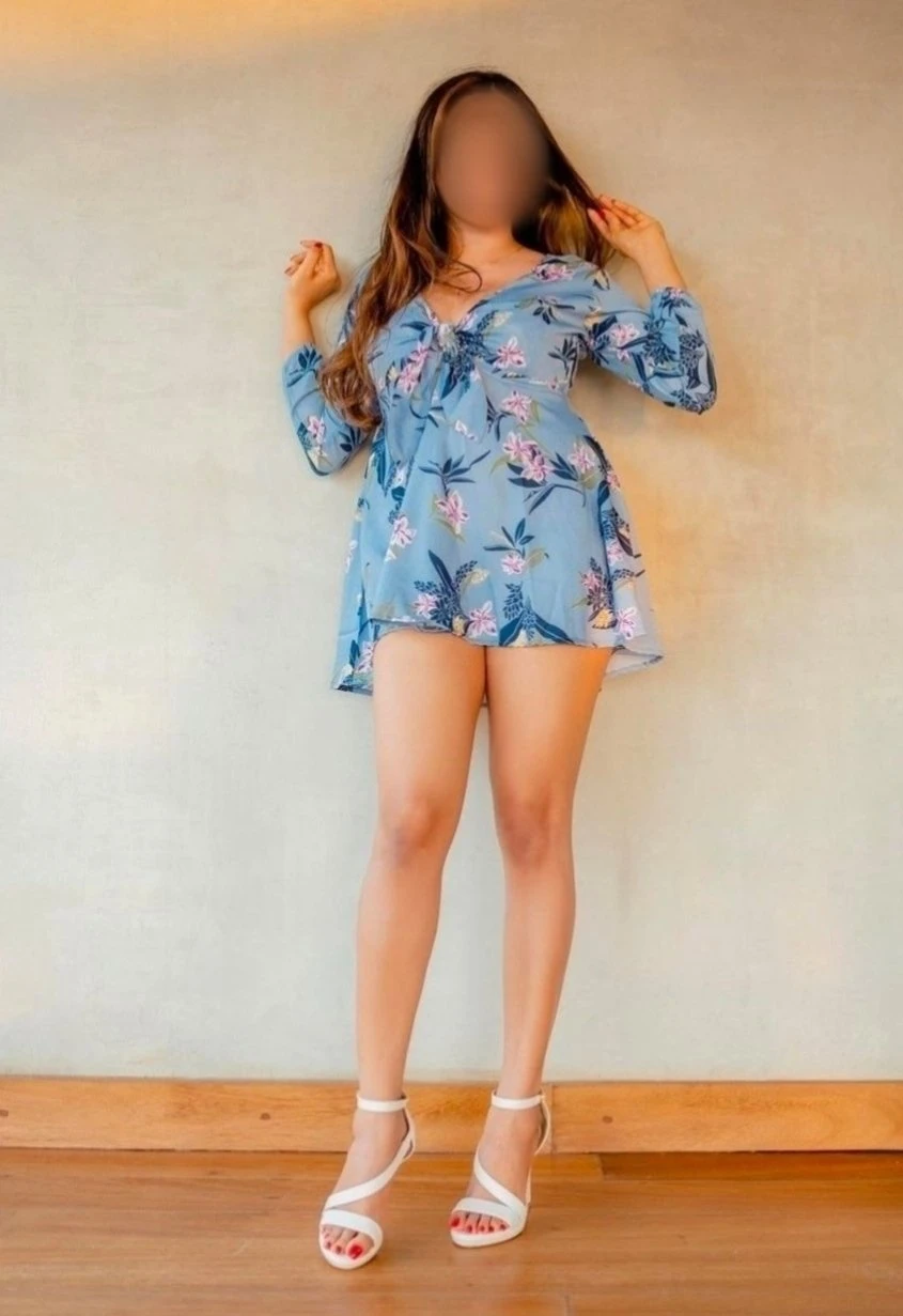 Neeru Real Meet and Cam Service – Indian escort in Chennai — 2 / 4