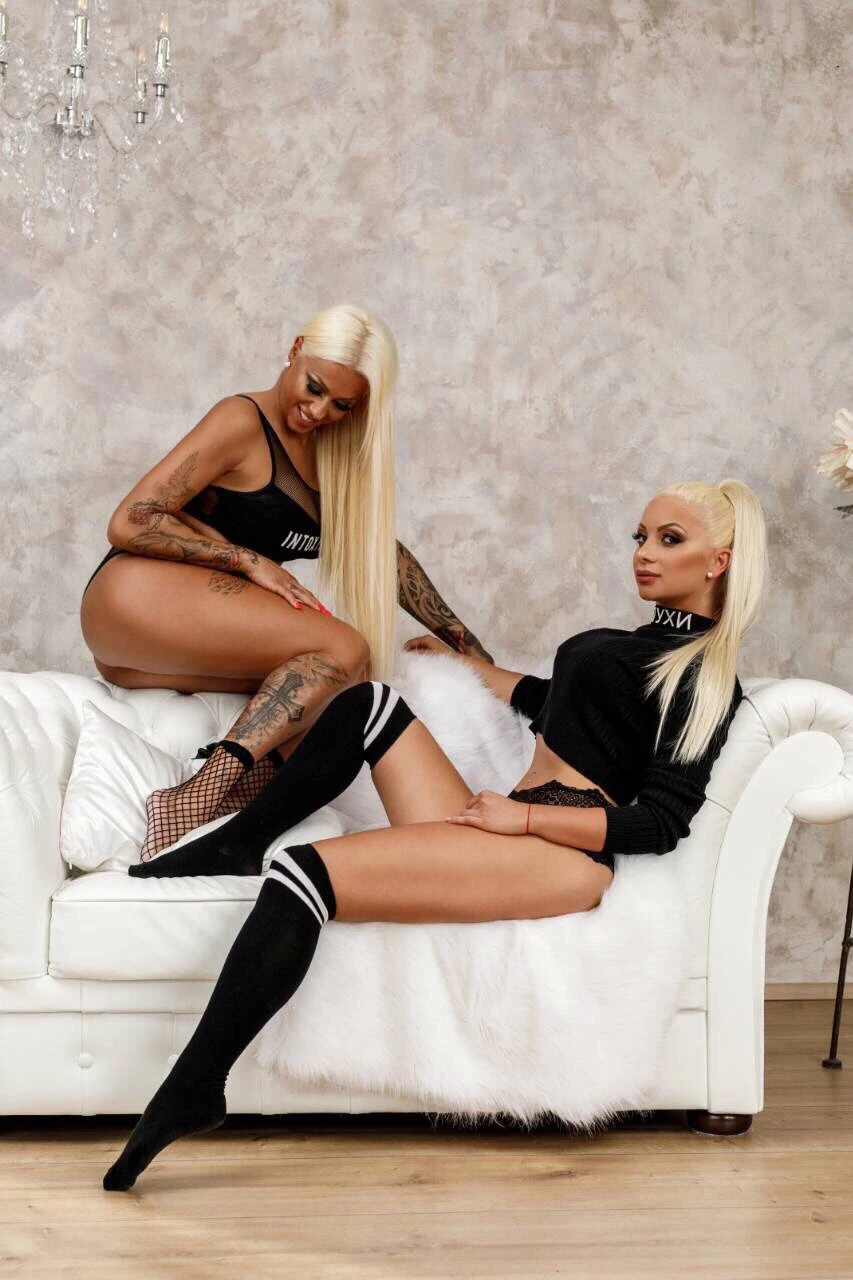 Lana & Jessica – escort in Hong Kong — 4 / 6
