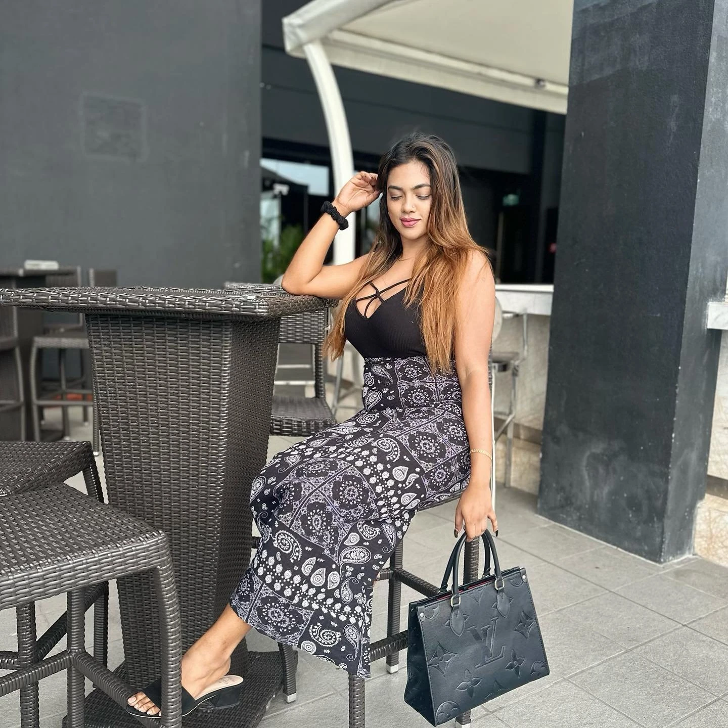 Alisha – Indian escort in Ballari — 3 / 7