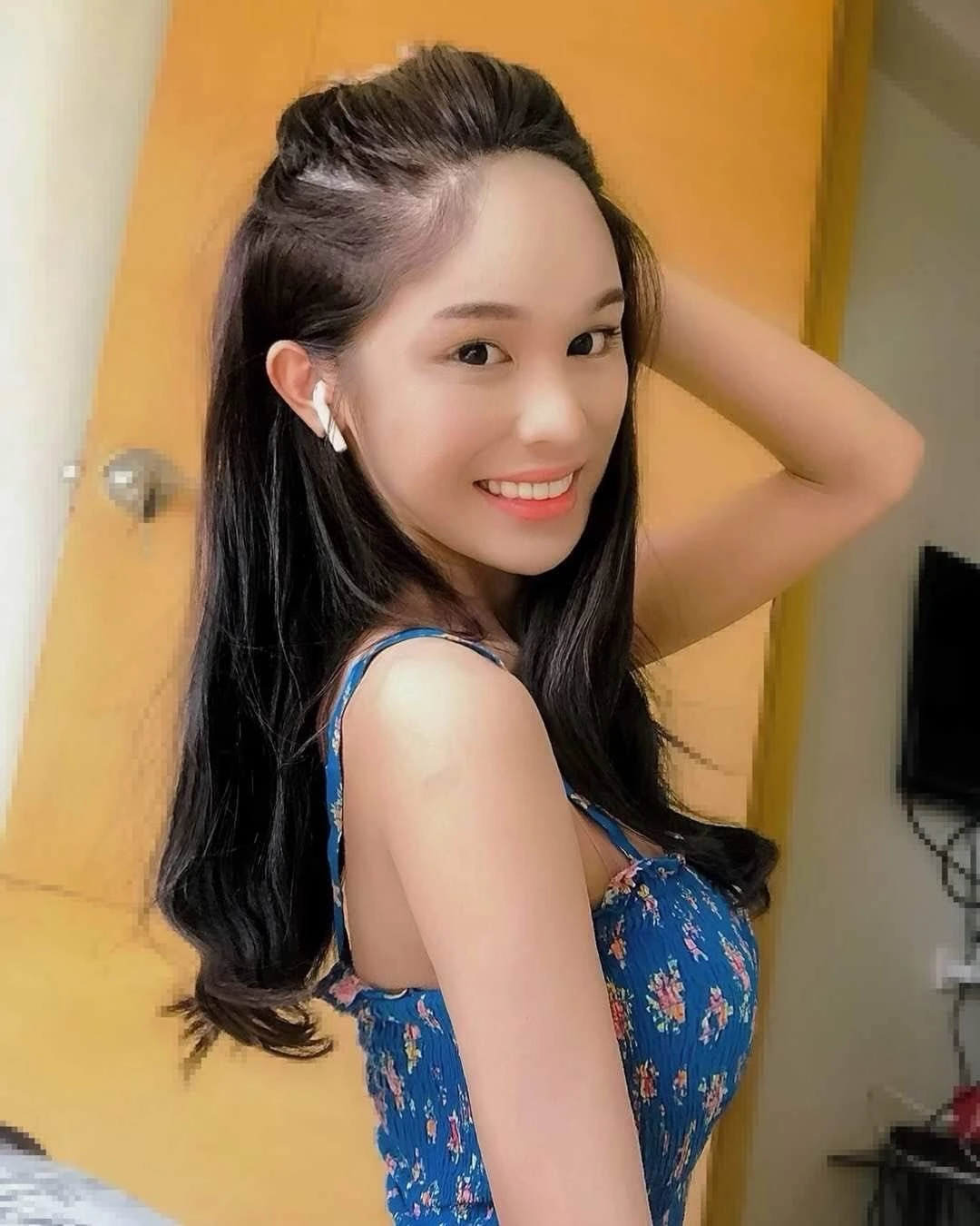 Hot Taipei University Student 艾靖 – Filipino escort in Hong Kong — 11 / 19