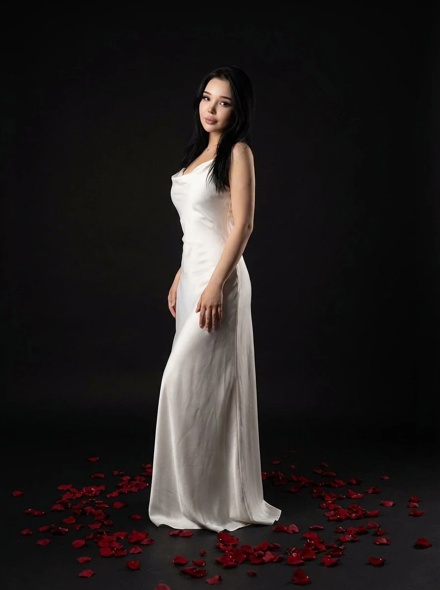 Melisa – Russian escort in Hong Kong — 2 / 8