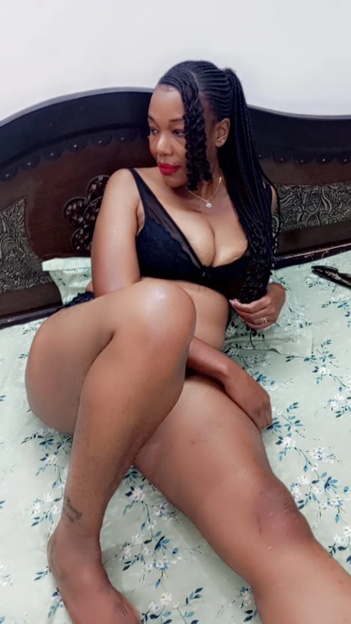 Naught Baby threesome couple MMF – Tanzanian escort in Gurgaon — 4 / 10