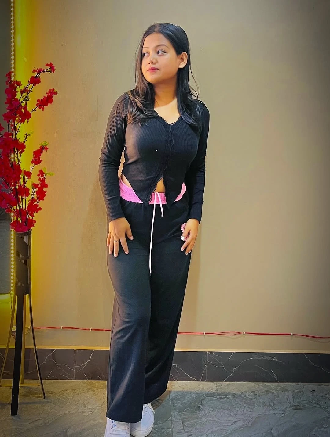 Puja Call Girl Service Full Safe Secu – Indian escort in Ahmedabad — 2 / 4
