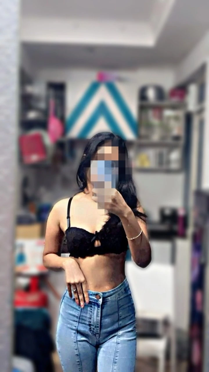 Juhi independent massage girl – Indian escort in Gurgaon, Escort, Gurgaon
